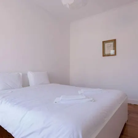 Casa Do Poeta *